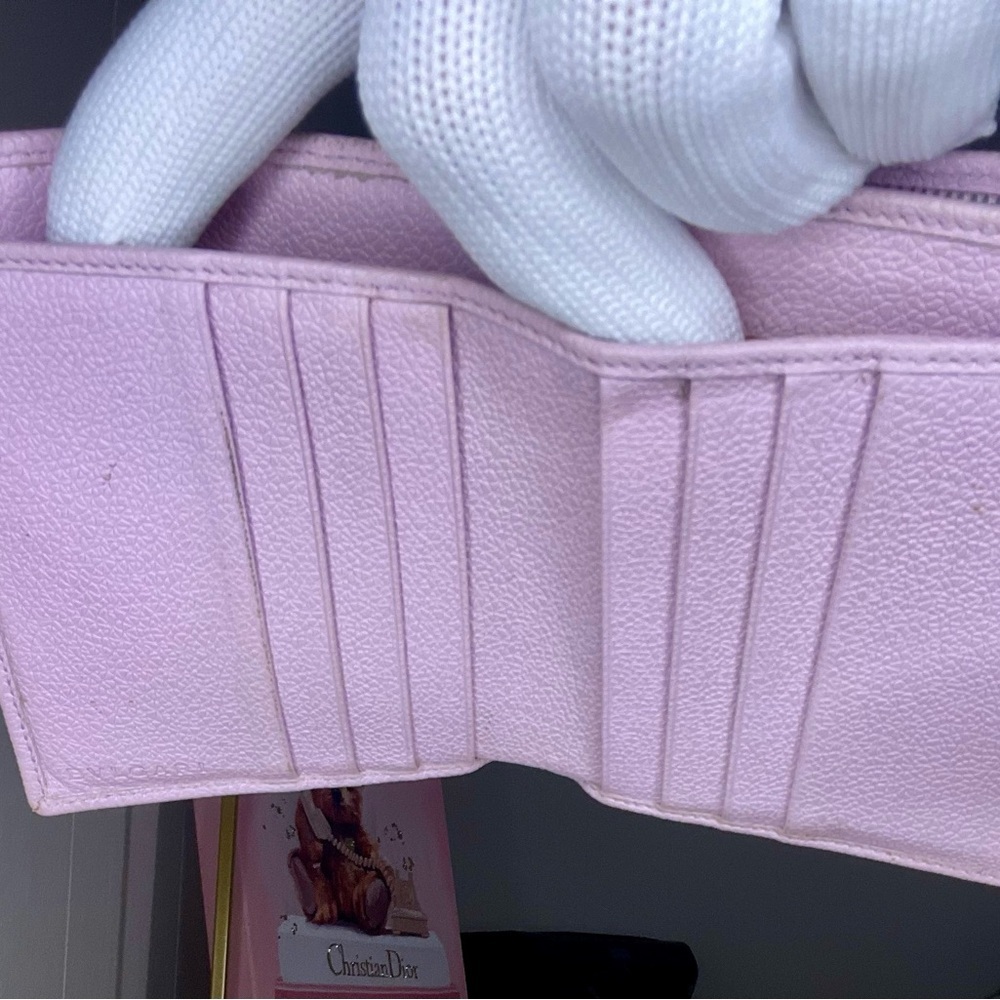 Bulgari Lilac Leather Women's Wallet - Picture 3 of 12